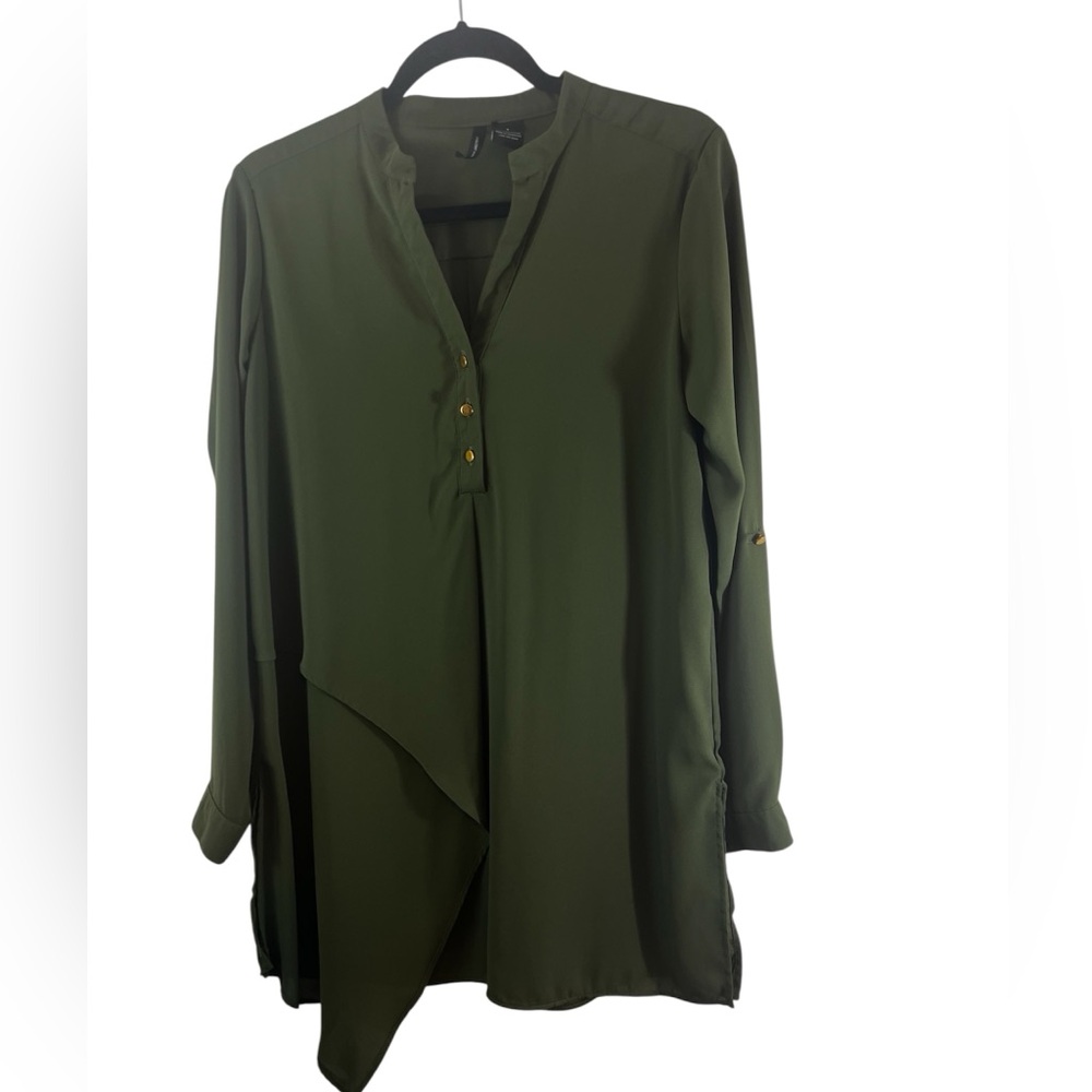 NWOT New Directions Forest Green asymmetrical Blouse Size Small